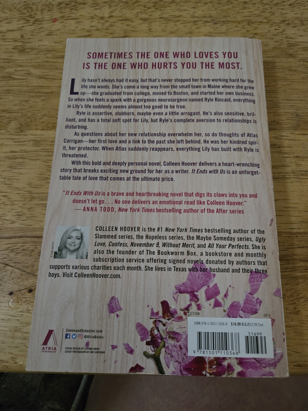 It Ends With Us By Colleen Hoover - Picture 3 of 4